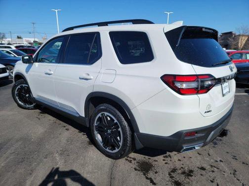 2026 Honda Pilot Touring 8-Passenger