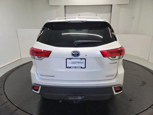2019 Toyota Highlander Hybrid Platinum