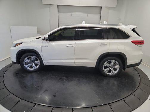2019 Toyota Highlander Hybrid Platinum