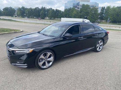 2019 Honda Accord Touring 2.0T