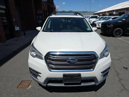 Crystal White Pearl 2019 Subaru Ascent Limited 8-Passenger