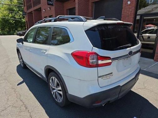Crystal White Pearl 2019 Subaru Ascent Limited 8-Passenger