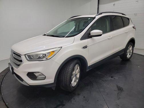 White Platinum 2017 Ford Escape SE