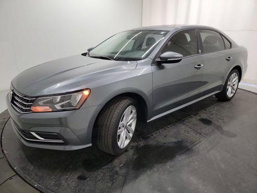2019 Volkswagen Passat 2.0T Wolfsburg Edition