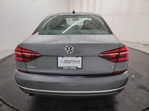 2019 Volkswagen Passat 2.0T Wolfsburg Edition