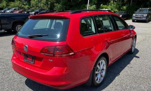 2016 Volkswagen Golf SportWagen TSI SE 4-Door