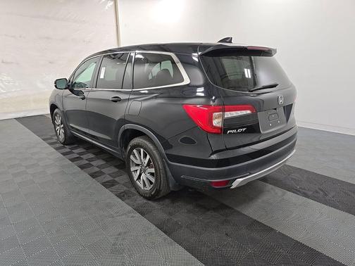 Crystal Black Pearl 2019 Honda Pilot EX-L
