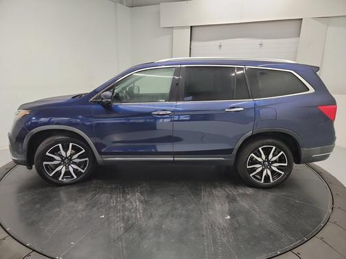 Blue 2019 Honda Pilot Touring 8-Passenger