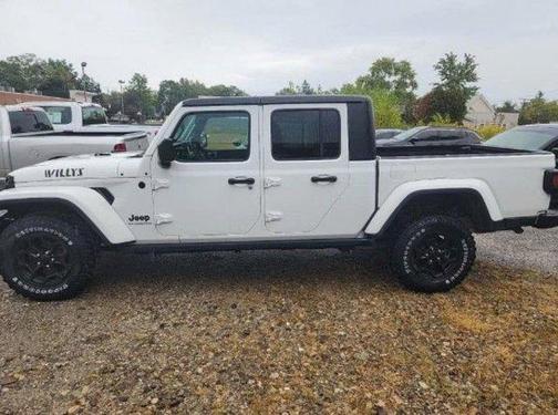2021 Jeep Gladiator Sport