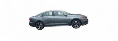 Platinum Gray Metallic 2022 Volkswagen Passat 2.0T SE