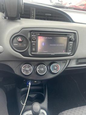 Classic Silver Metallic 2017 Toyota Yaris L