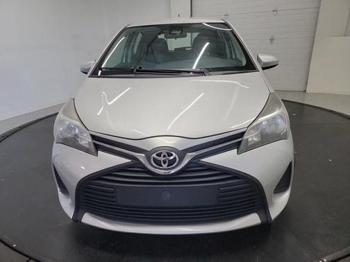 Classic Silver Metallic 2017 Toyota Yaris L