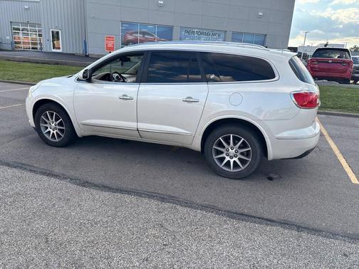 White Diamond Tricoat 2013 Buick Enclave Leather