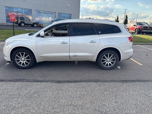 White Diamond Tricoat 2013 Buick Enclave Leather