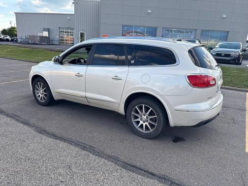 White Diamond Tricoat 2013 Buick Enclave Leather