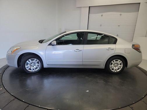 Brilliant Silver Metallic 2011 Nissan Altima 2.5 S