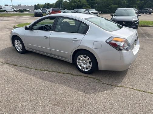 Brilliant Silver Metallic 2011 Nissan Altima 2.5 S