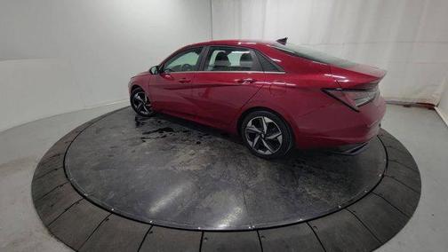 2022 Hyundai ELANTRA HEV Limited