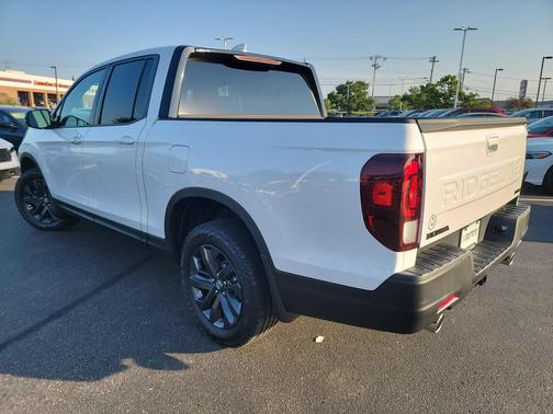 Platinum White Pearl 2026 Honda Ridgeline Sport