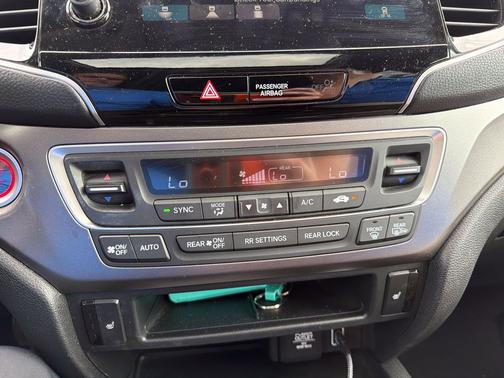 Crystal Black Pearl 2020 Honda Pilot AWD EX-L