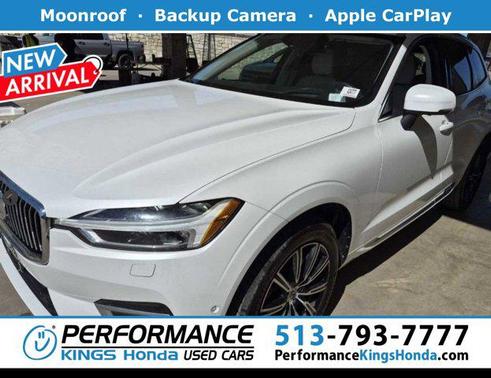 Crystal White Metallic 2020 Volvo XC60 T6 Inscription