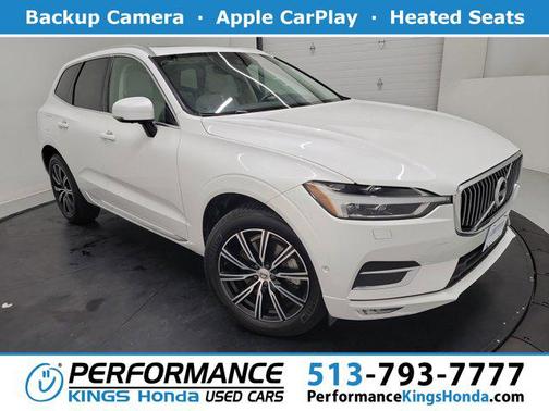 Crystal White Metallic 2020 Volvo XC60 T6 Inscription