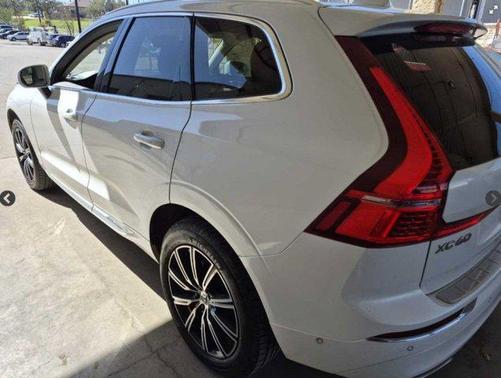 Crystal White Metallic 2020 Volvo XC60 T6 Inscription