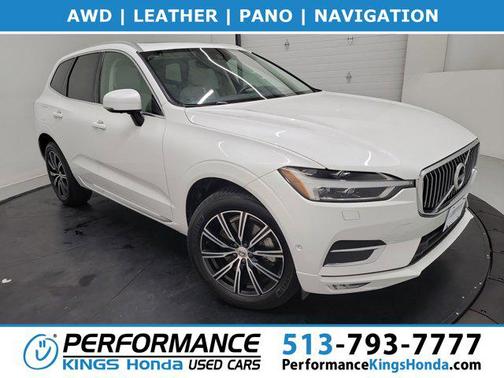 Crystal White Metallic 2020 Volvo XC60 T6 Inscription