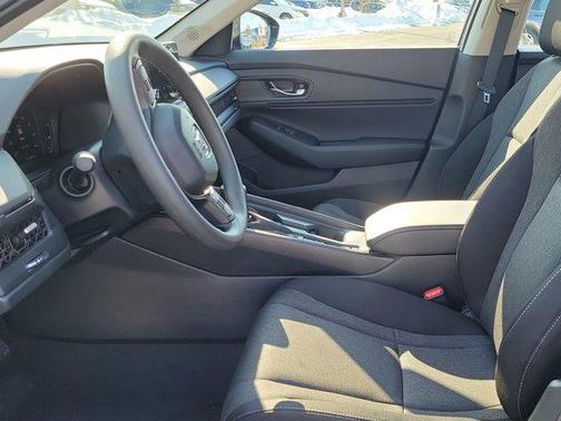 Platinum White Pearl 2026 Honda Accord SE
