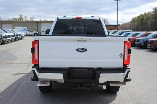 OXFORD WHITE 2023 Ford F-350 LARIAT SUPER DUTY