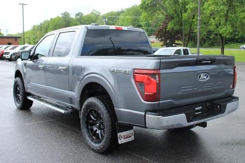 CARBONIZED GRAY METALLIC 2024 Ford F-150 XLT