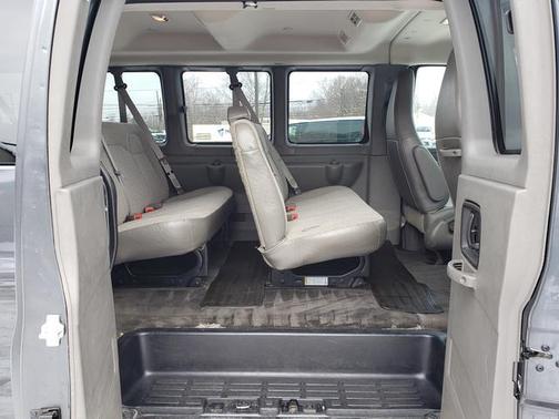 2016 Chevrolet Express 3500 LT