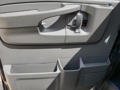 2013 Chevrolet Express 1500 LS