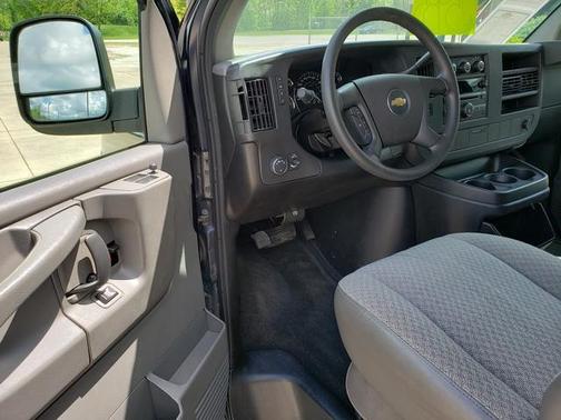 2013 Chevrolet Express 1500 LS