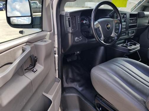 2019 Chevrolet Express 2500 LT