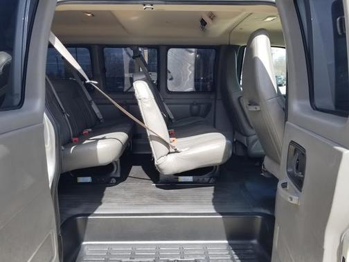 2019 Chevrolet Express 2500 LT