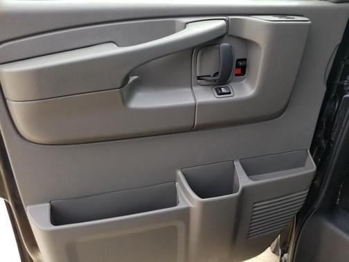 2015 Chevrolet Express 2500 LS