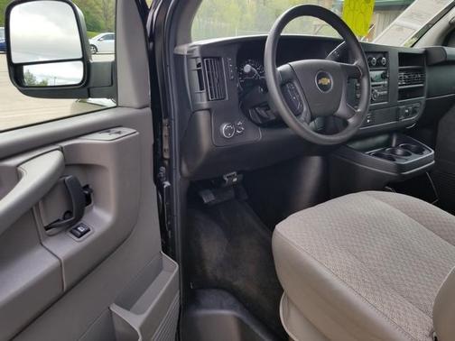 2015 Chevrolet Express 2500 LS