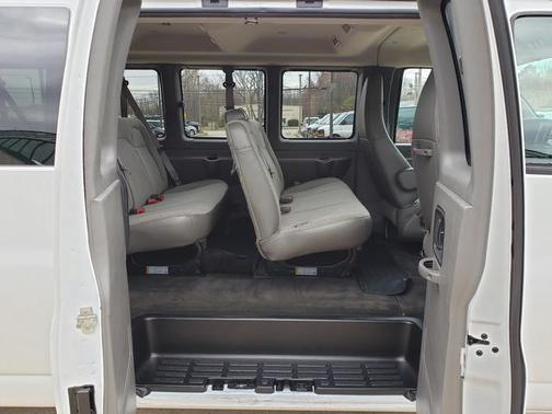 2017 Chevrolet Express 3500 LT