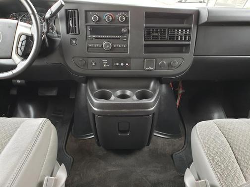 2017 Chevrolet Express 3500 LT