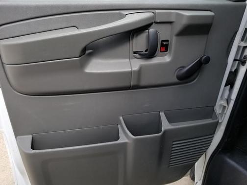 2013 Chevrolet Express 1500 LS