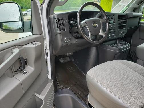 2016 Chevrolet Express 3500 LT