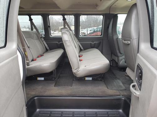 2016 Chevrolet Express 3500 LT
