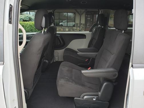 2016 Dodge Grand Caravan AVP/SE