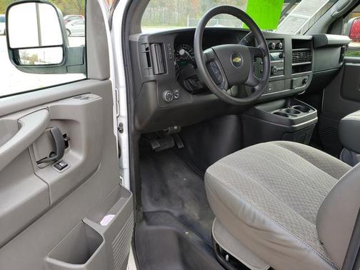 2015 Chevrolet Express 2500 135