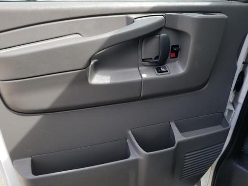 2014 Chevrolet Express 1500 LS