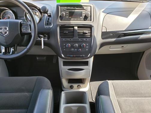 2016 Dodge Grand Caravan AVP/SE