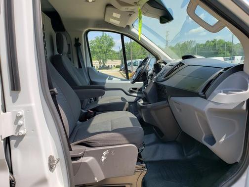 2017 Ford Transit-150