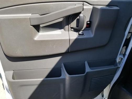 2016 Chevrolet Express 2500 LS