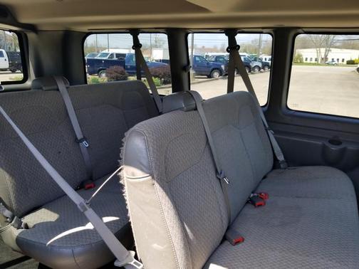2016 Chevrolet Express 2500 LS